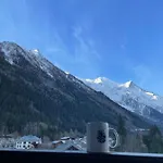 Mont-blanc View - Panoramic Balcony - Centre Apartament